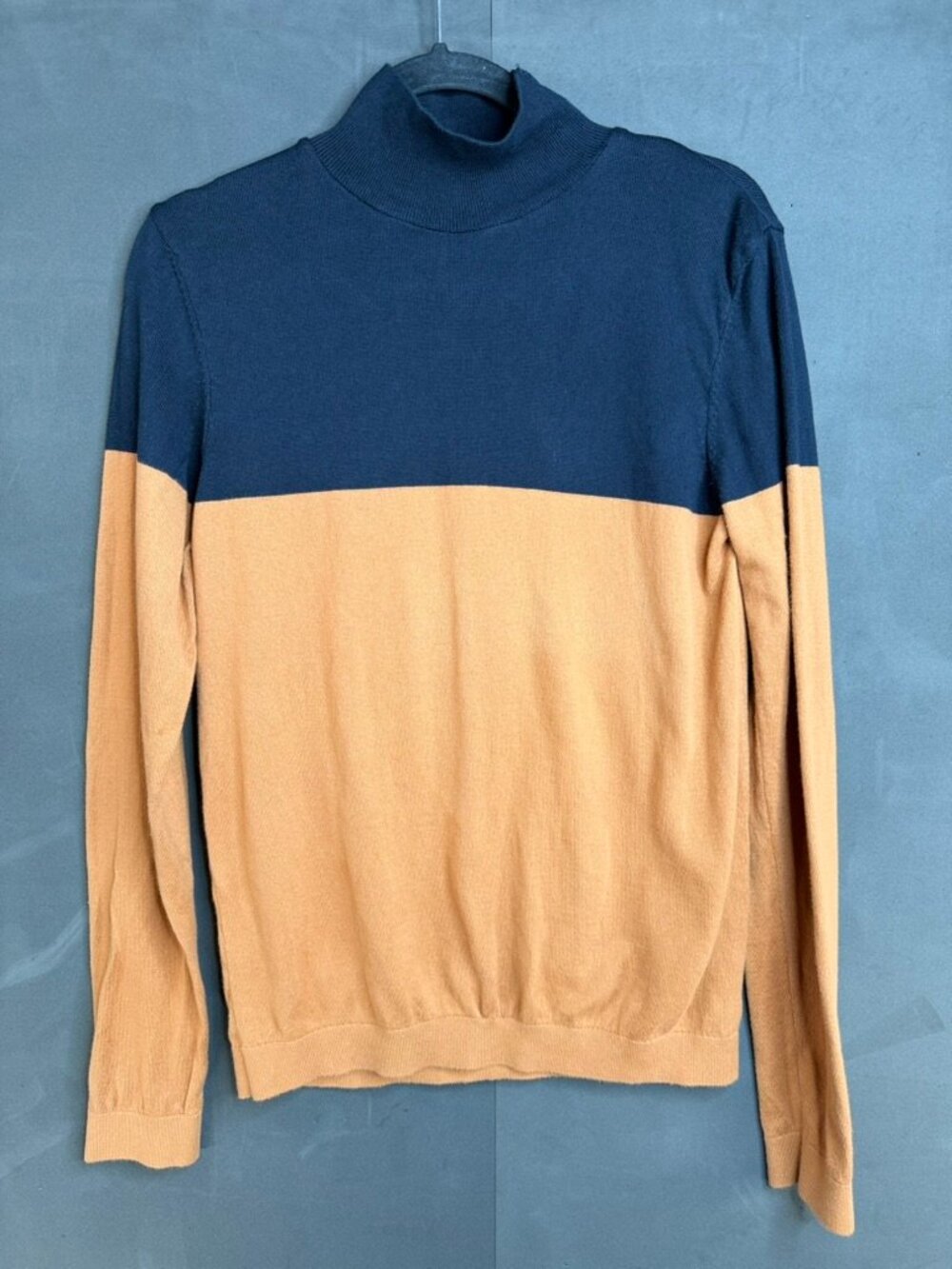 ASOS Top Man Mock Neck Two Toned Sweater Men’s Size Small In Brown and Black